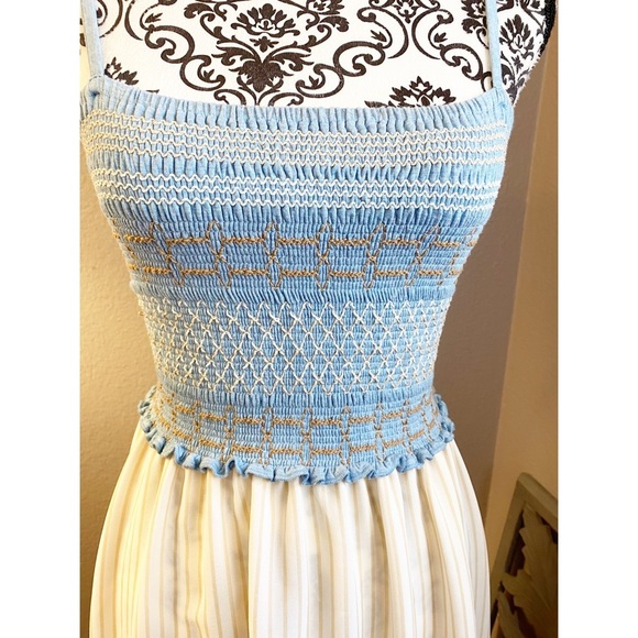 Hinge Spaghetti Strap Floral Dress - Picture 2 of 8